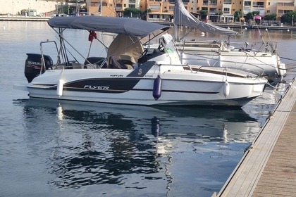 Hire Motorboat Beneteau Flyer 6.6 Port-Saint-Louis-du-Rhône