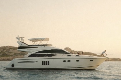 Noleggio Yacht a motore Princess Princess FLY 62 Costa Smeralda