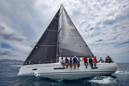 Charter Sailboat Italia Yachts 12.98 Pireas