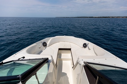 Miete Motorboot Sea Ray 190 Spx Poreč