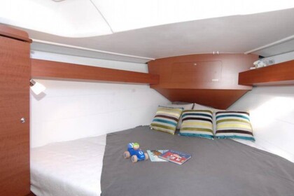 Charter Sailboat  Dufour 335 Propriano