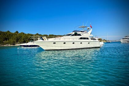Hire Motor yacht Mochi Craft 2008 Çeşme