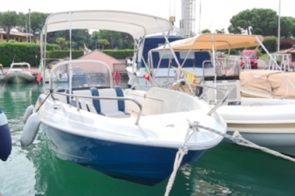 Hire Boat without licence  Quicksilver 520 Open Sirmione