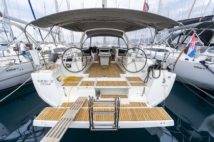Чартер Парусная яхта Beneteau Oceanis 45 Каштел-Гомилиця