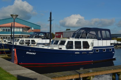 Charter Houseboat Klompmaker Kotterjacht 13.5 GL Woudsend