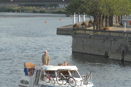Location Péniche Custom Tarpon 37 (Cognac) Cognac