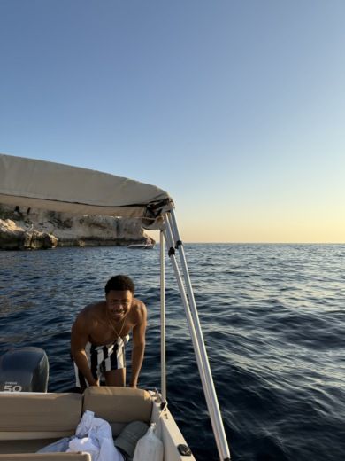 Marseille Motorboat Jeanneau Cap Camarat 5.1 Cc alt tag text