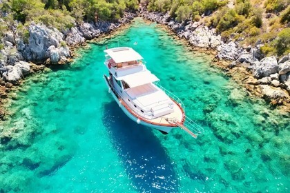 Hyra båt Guletbåt Custom Made Fethiye