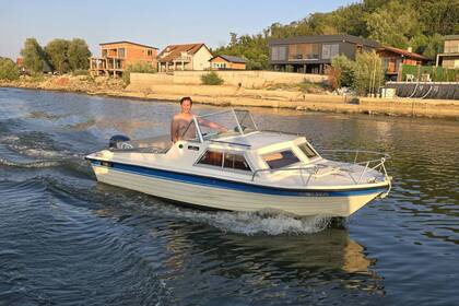 Charter Motorboat Karidis Bora Belgrade