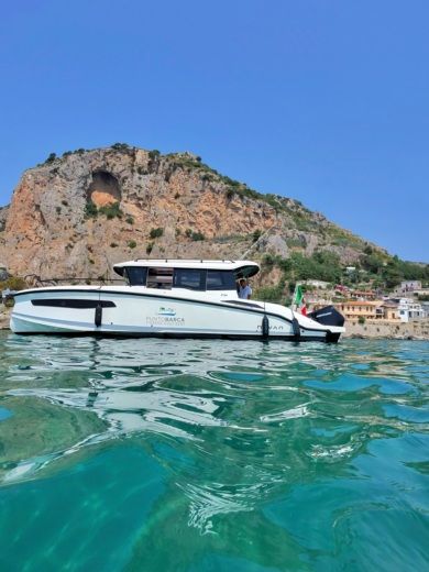 Motorboat Navan C 30 Plattegrond van de boot