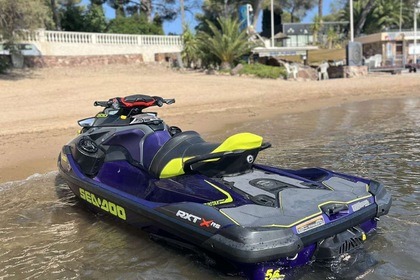 Noleggio Moto d'acqua Seadoo Rxt 300 Saint-Raphaël