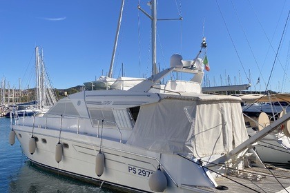 Charter Motorboat Raffaelli Storm 49 Civitavecchia