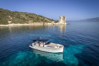 Charter Motorboat Apreamare GOZZO 35 Saint-Florent