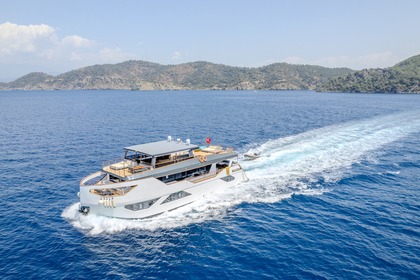Чартер Моторная яхта Custom built luxury motor yacht trawler with a capacity of 12 people Фетхие