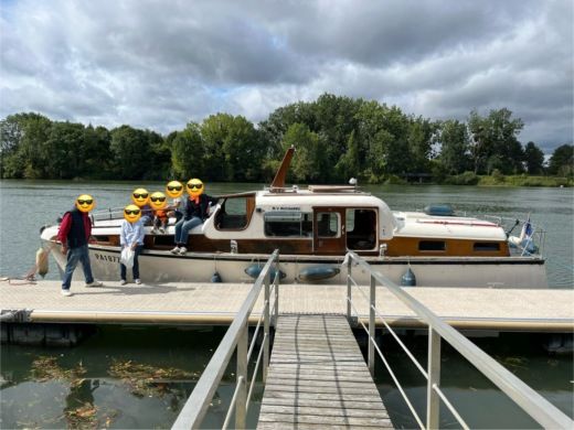 Louveciennes Motorboat Walton Plaisance alt tag text