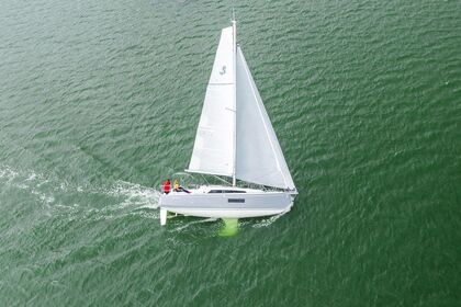 Rental Sailboat  Moorings Oceanis 30.1 Procida