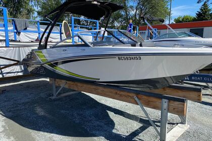 Charter Motorboat Glastron GTS185 Kelowna