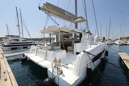 Charter Catamaran Catana Group Bali 4.2 Šibenik