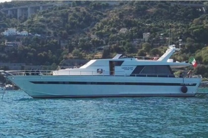 Noleggio Yacht a motore Akhir Vrede III Terracina