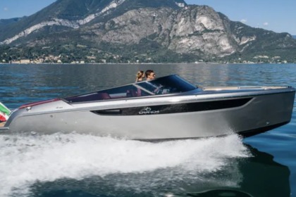 Charter Motorboat Cranchi E26 Cannes