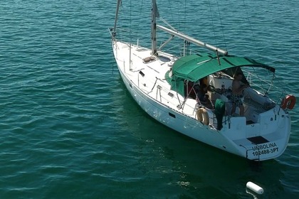 Verhuur Zeilboot Beneteau Oceanis 381 Cascais