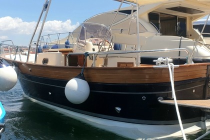 Miete Motorboot Fratelli Aprea Gozzo 750 Open Castellammare di Stabia