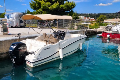 Miete Motorboot 2017 Activ 555 Sukošan