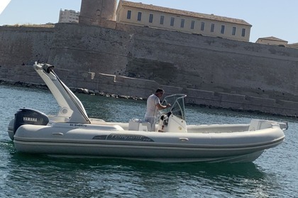 Hyra båt RIB-båt Capelli Capelli Tempest 770 Marseille
