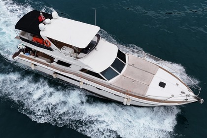 Noleggio Barca a motore Fairline Custom Adalia