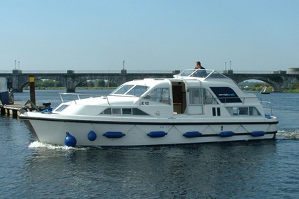 Hire Houseboat Classic Kilkenny Class Banagher