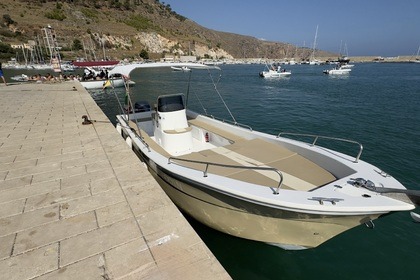 Hire Motorboat Liver Open 860 Castellammare del Golfo