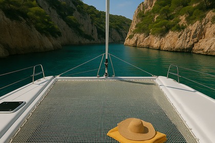 Charter Catamaran Fountaine Pajot Isla 40 Xàbia