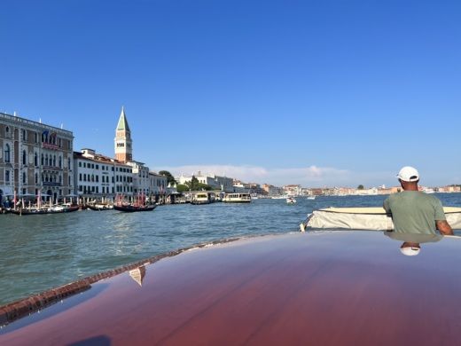 Venedig Motorboat Profilmarine Cherokee 35 alt tag text