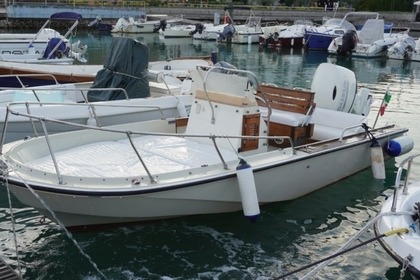 Hyra båt Motorbåt Boston Whaler 18 outrage La Spezia