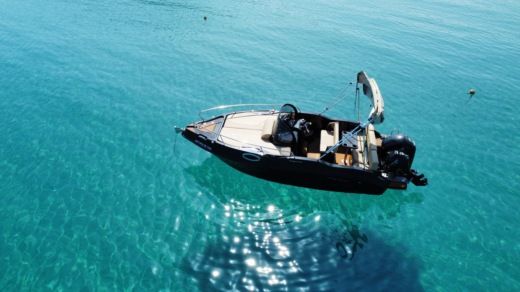 Motorboat Nireus 530 Elegance Black Edition Planimetria della barca