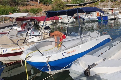 Hyra båt Motorbåt Speedy Cayman Donautica Leuca