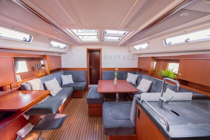 Rental Sailing yacht Hanse Hanse 455 Barcelona