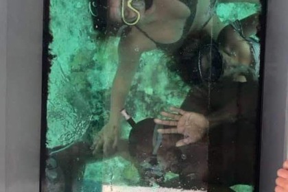 Rental Motorboat Eduardono 31.5ft Corvina Nassau