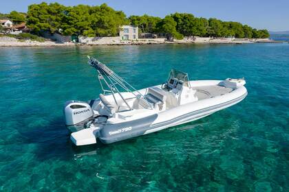 Noleggio Gommone Marlin 790 Dynamic Trogir