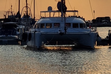 Location Catamaran Lagoon 380S2 Port-Saint-Louis-du-Rhône