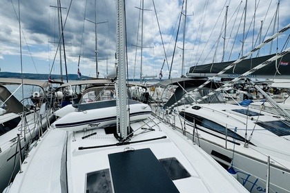 Rental Sailboat  Bavaria C38 Novi Vinodolski