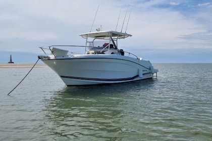 Location Bateau à moteur Jeanneau Cap Camarat 9.0 Cc Royan