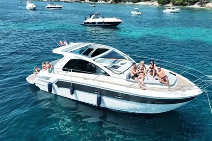 Verhuur Motorboot Super offer!!! Everything included skipper fuel Bavaria boat 13 meters from 2017! Cannes