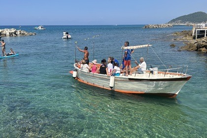 Noleggio Barca a motore Marinelli Gozzo in legno Castellabate