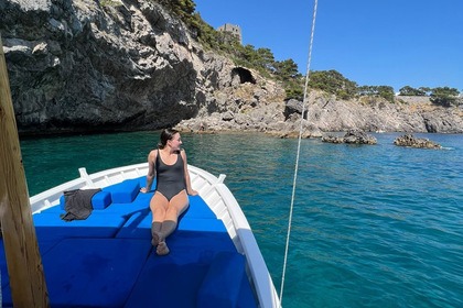 Noleggio Barca senza patente  Aprea Gozzo in legno Positano