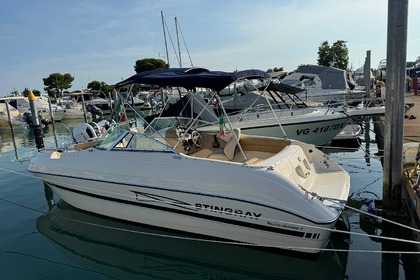 Verhuur Motorboot STINGRAY 220 DS Lignano Sabbiadoro