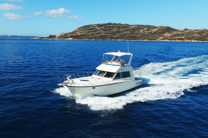 Alquiler Yate a motor Hatteras Hatteras 43 La Maddalena