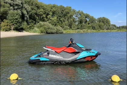 Charter Jet ski Seadoo Spark Heinenoord