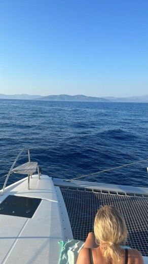 Athens Catamaran Fountaine Pajot Astréa 42 alt tag text