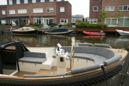 Rental Motorboat Seafury 800 Rotterdam